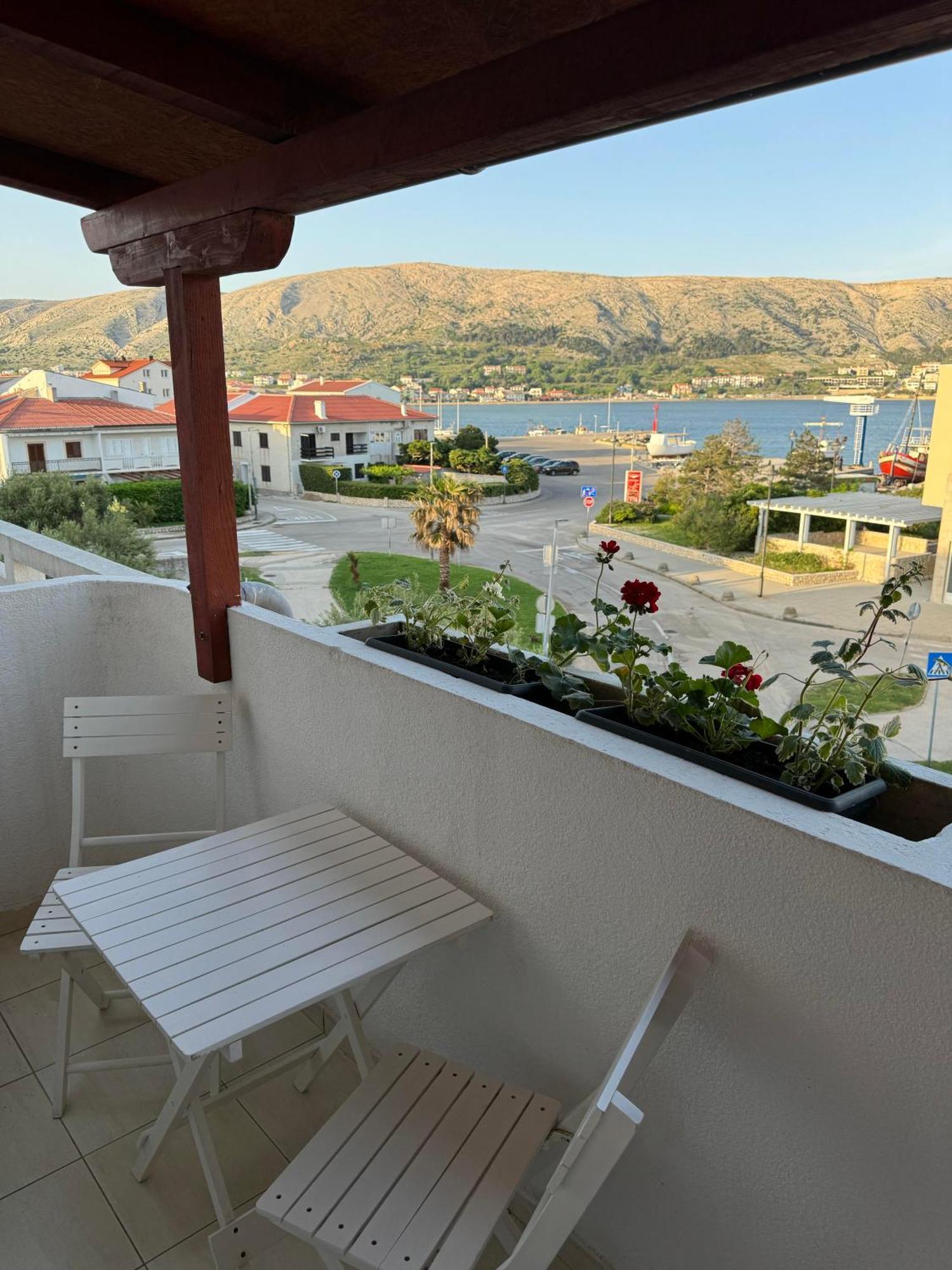 Pag Vero Apartments Pag Town Buitenkant foto