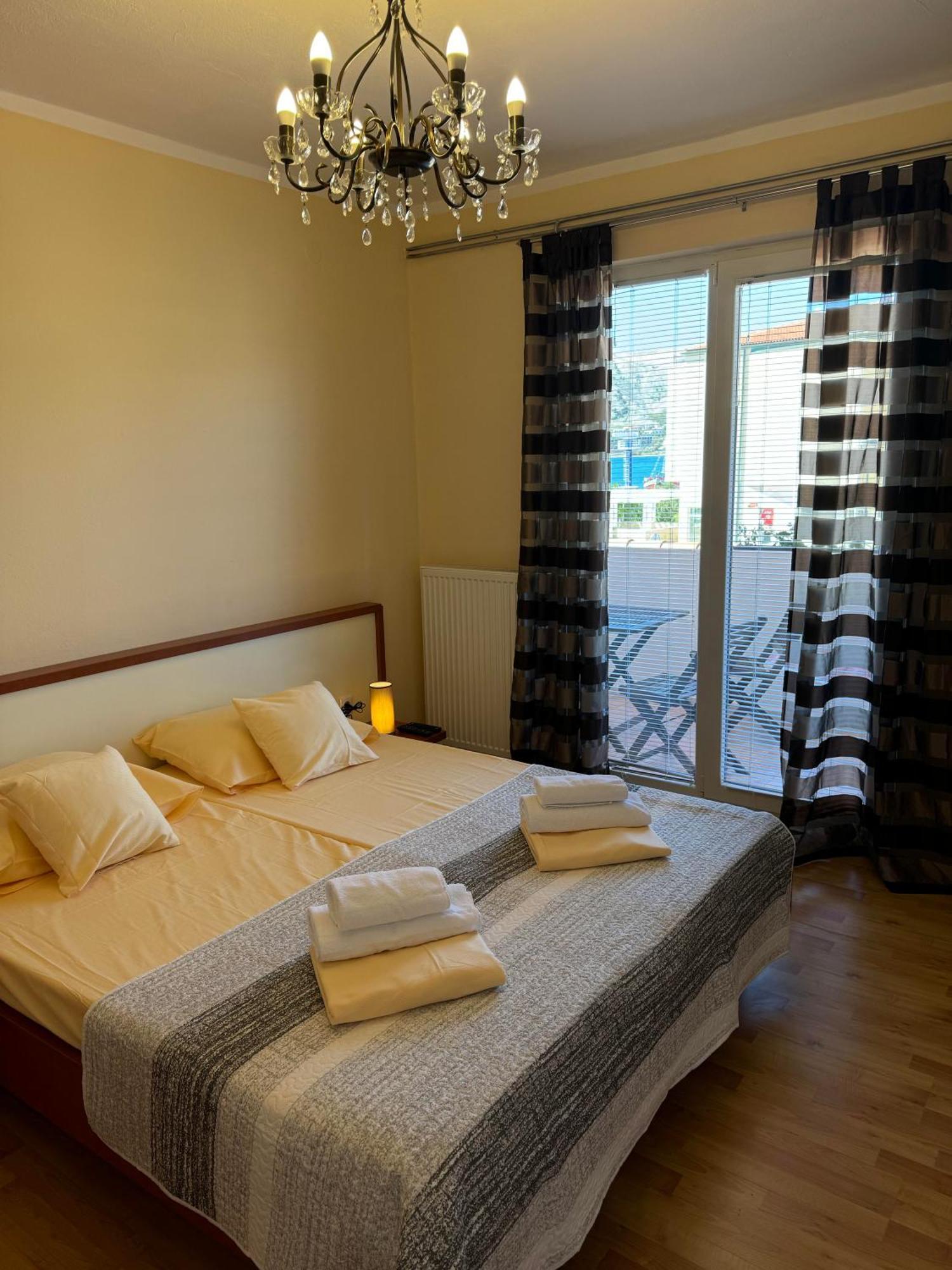 Pag Vero Apartments Pag Town Buitenkant foto