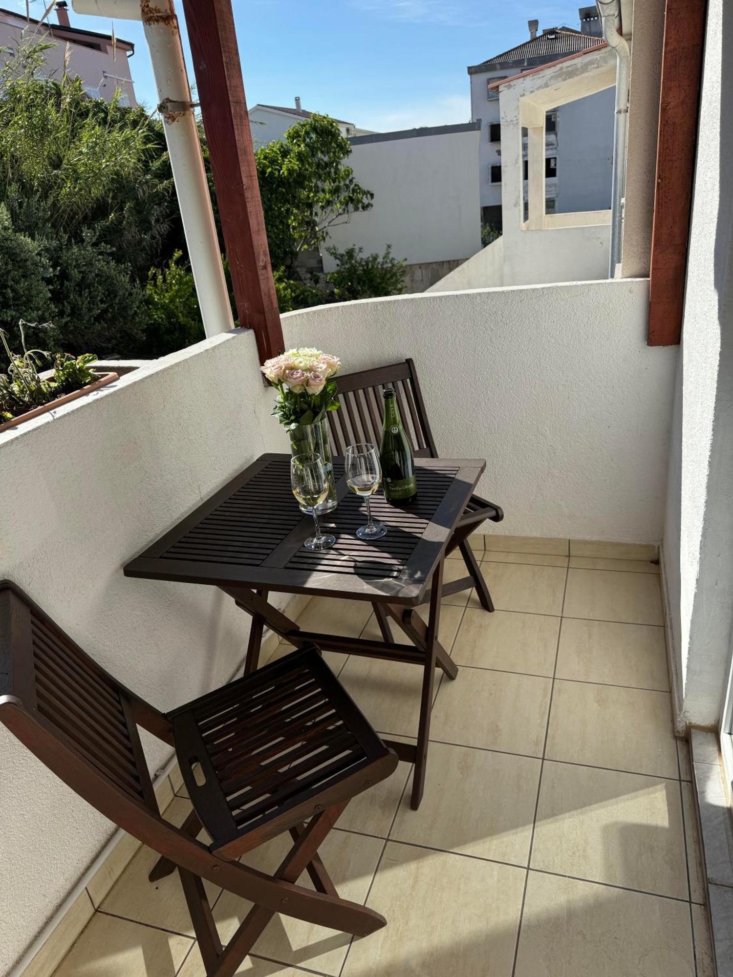 Pag Vero Apartments Pag Town Buitenkant foto