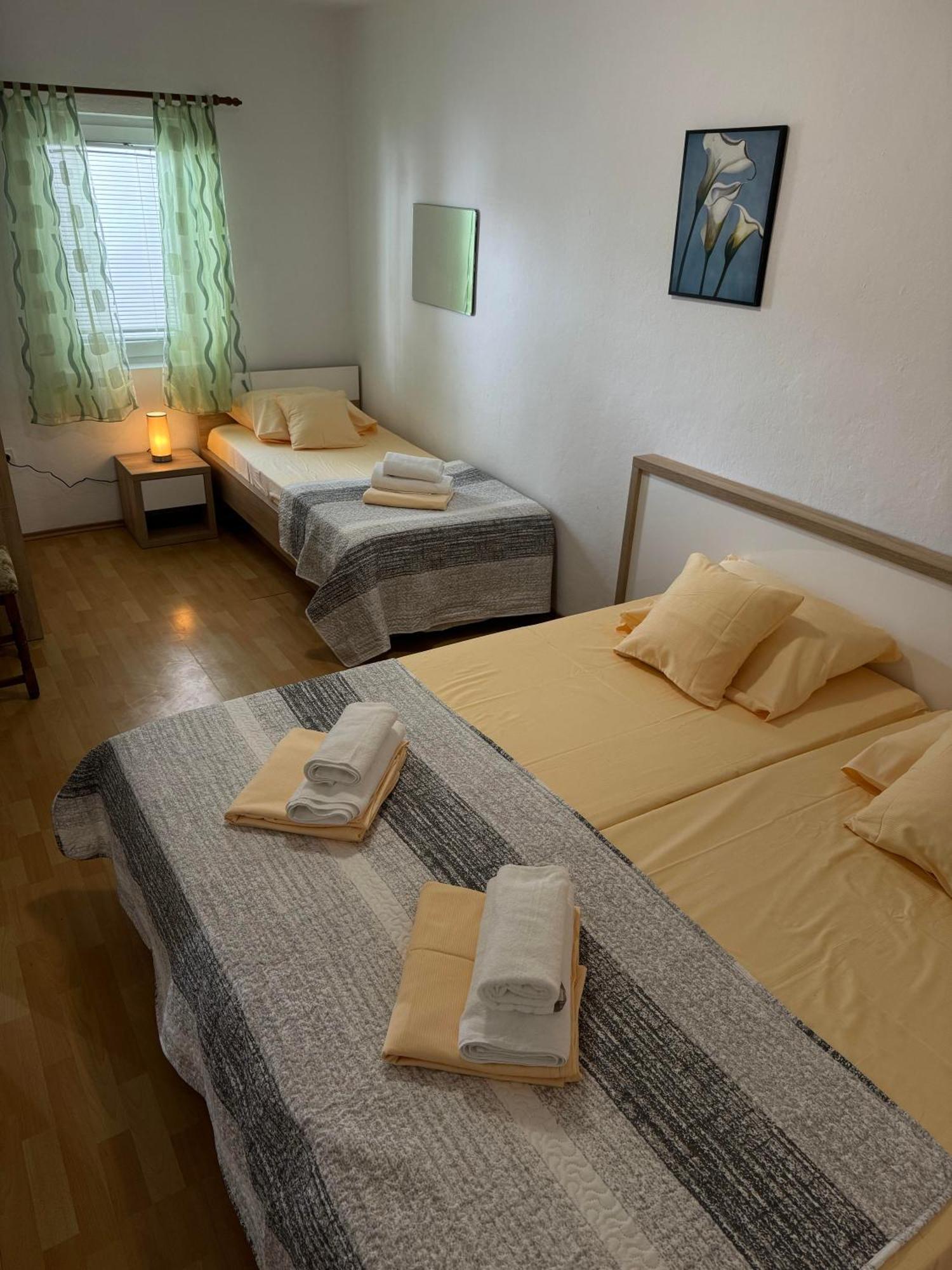 Pag Vero Apartments Pag Town Buitenkant foto